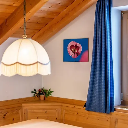 Lindenhof 1 * Vandoies